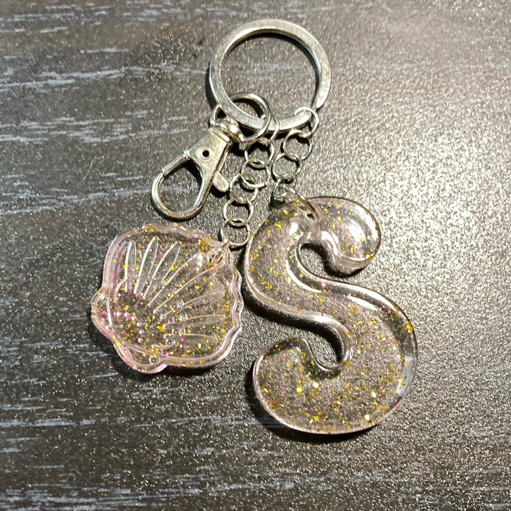 S Resin Key Chain